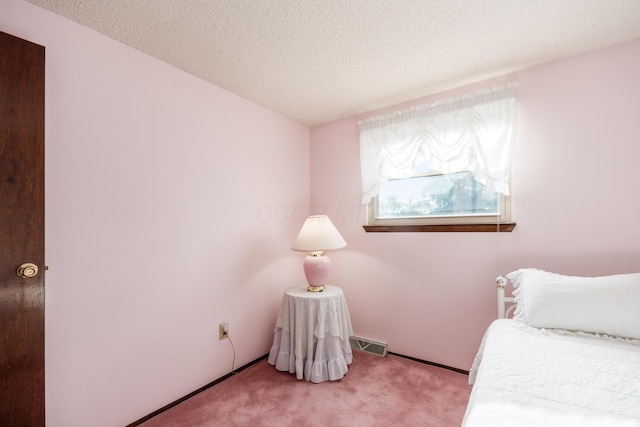 229 Danbury Rd, West Jefferson, OH 43162 - bedroom featuring carpet and a textured ceiling