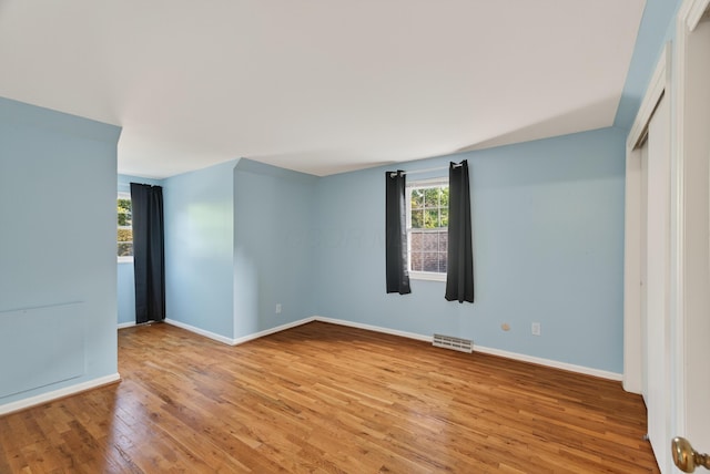 4368 Airendel Ct, Columbus, OH 43220 - unfurnished room featuring wood finished floors and baseboards