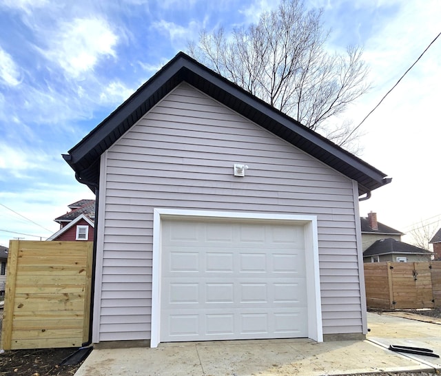 875 Bellows Ave, Columbus, OH 43223 - view of detached garage