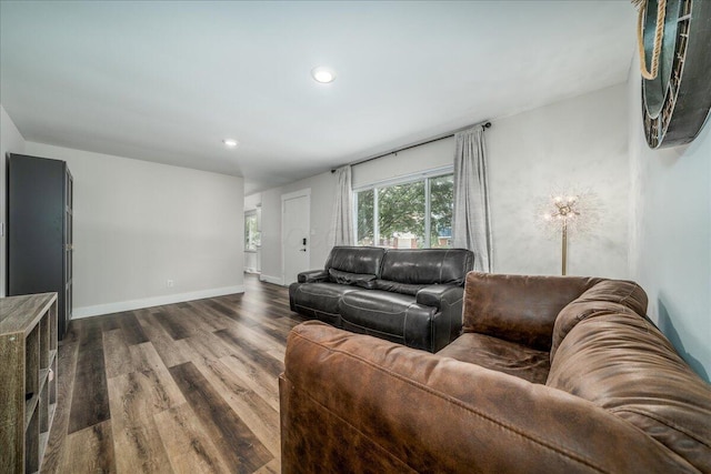 440 Baywood Pl, Columbus, OH 43230 - photo 2