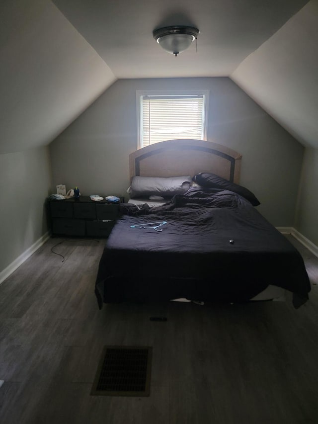 1922 Gault St, Columbus, OH 43205 - bedroom featuring lofted ceiling and wood finished floors