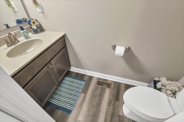 7250 Konold Ct, Canal Winchester, OH 43110 - bathroom with wood finished floors and vanity