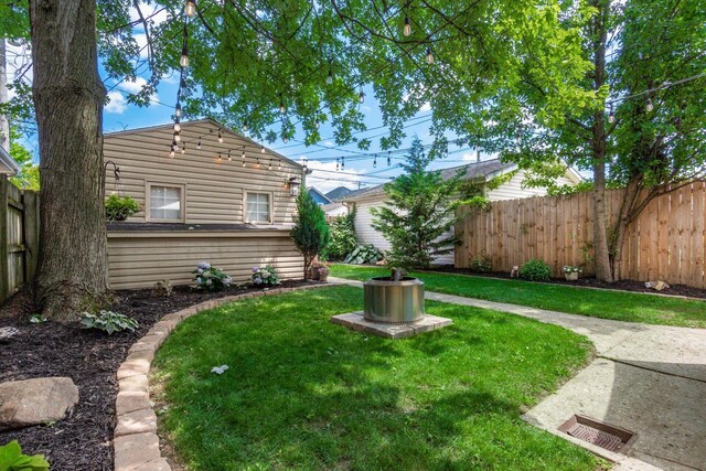 482 E Whittier St, Columbus, OH 43206 - view of yard