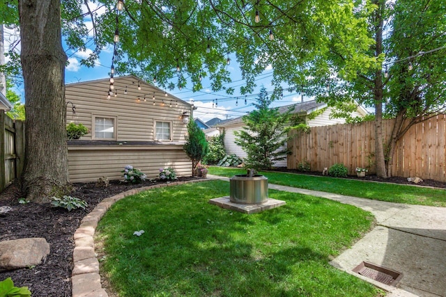 482 E Whittier St, Columbus, OH 43206 - view of yard