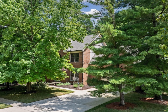 6092 Winnebago St, Grove City, OH 43123 - photo 2