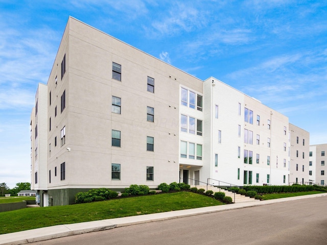5285 Highpointe Lakes Dr Unit 201, Westerville, OH 43081 - view of apartment building / complex