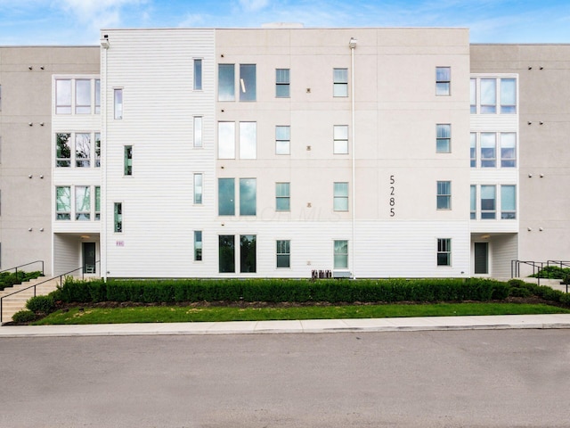 5285 Highpointe Lakes Dr Unit 201, Westerville, OH 43081 - view of apartment building / complex