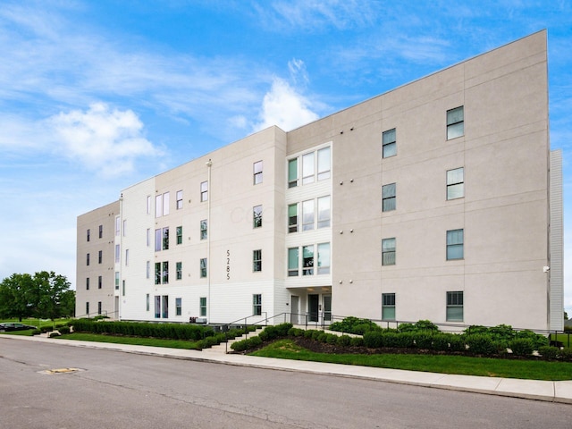 5285 Highpointe Lakes Dr Unit 201, Westerville, OH 43081 - view of apartment building / complex