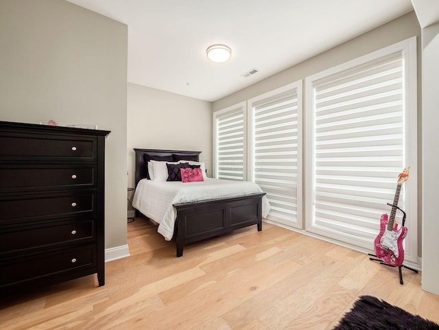 5285 Highpointe Lakes Dr Unit 201, Westerville, OH 43081 - bedroom with light wood-style flooring