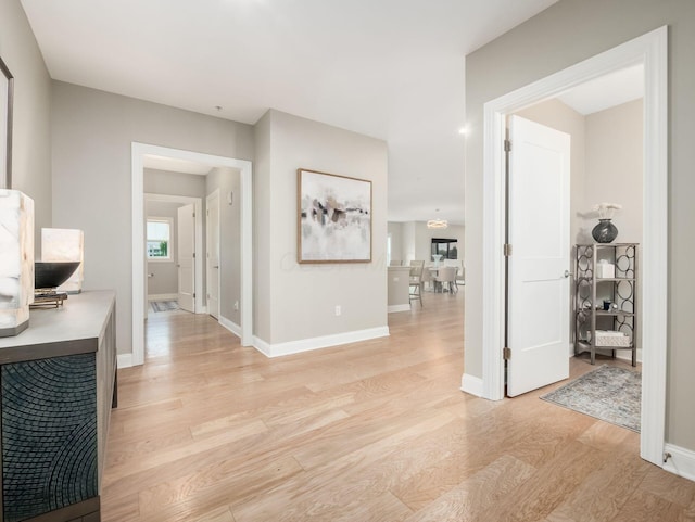 5285 Highpointe Lakes Dr Unit 201, Westerville, OH 43081 - corridor featuring light wood finished floors and baseboards