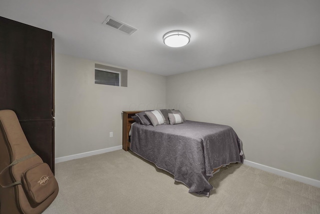 2579 Wickliffe Rd, Columbus, OH 43221 - bedroom with carpet flooring