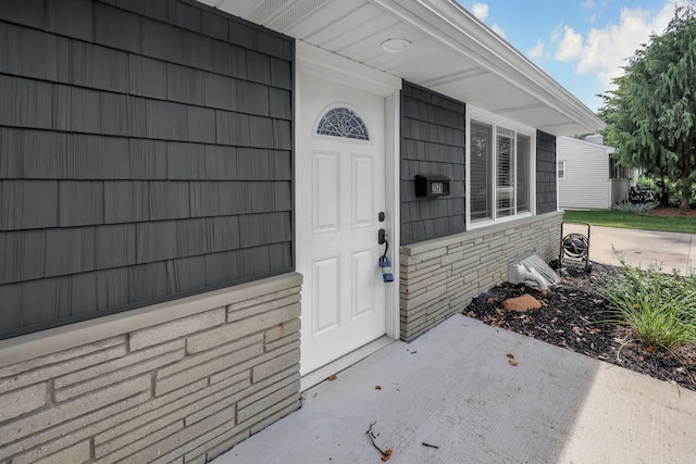2579 Wickliffe Rd, Columbus, OH 43221 - entrance to property