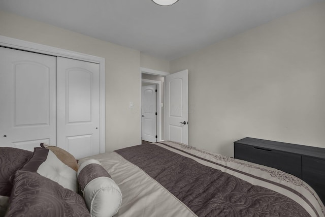 2579 Wickliffe Rd, Columbus, OH 43221 - bedroom with a closet