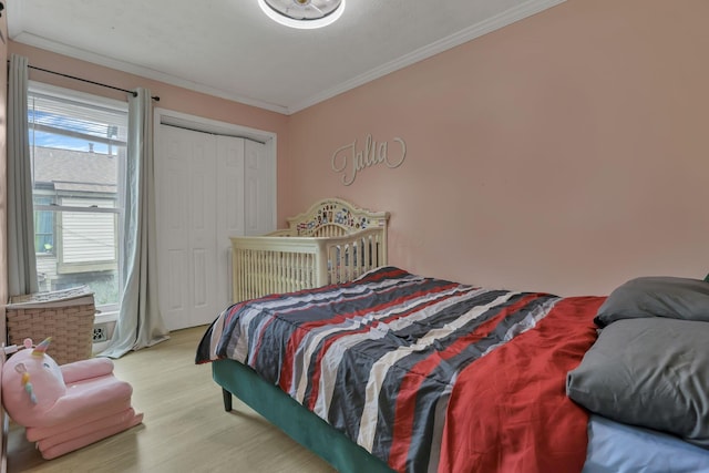 5276 Marci Way, Columbus, OH 43228 - bedroom featuring crown molding and wood finished floors