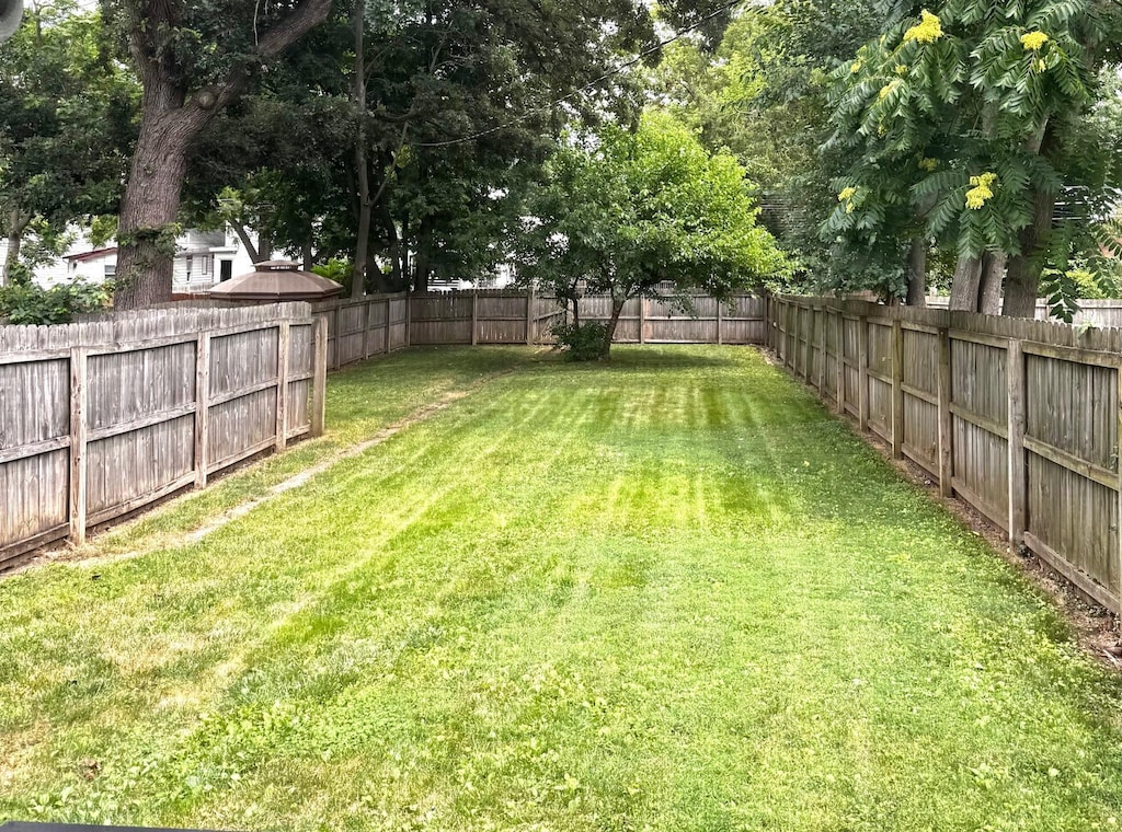 82 Whitethorne Ave, Columbus, OH 43223 - view of fenced backyard
