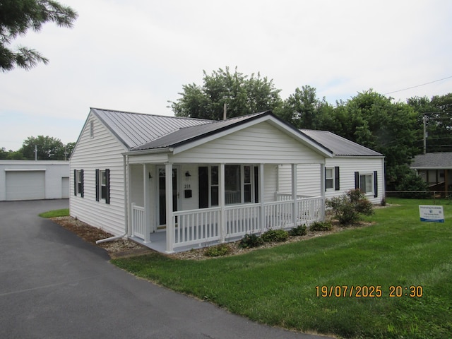 208 Moats Dr, Circleville, OH 43113 - photo 2