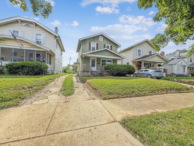 547 Larcomb Ave, Columbus, OH 43223