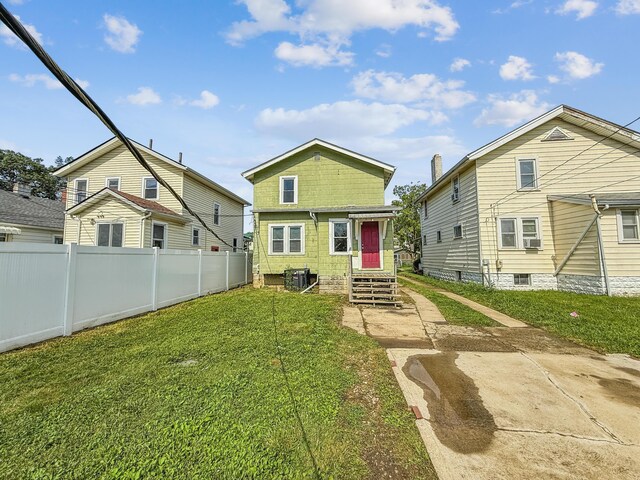 547 Larcomb Ave, Columbus, OH 43223
