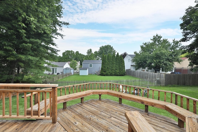 3808 Peak Ridge Dr, Columbus, OH 43230 - deck with a fenced backyard