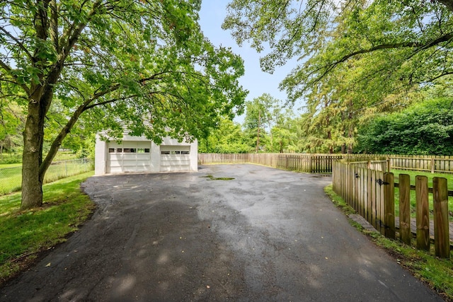 2560 Zollinger Rd, Columbus, OH 43221 - view of detached garage