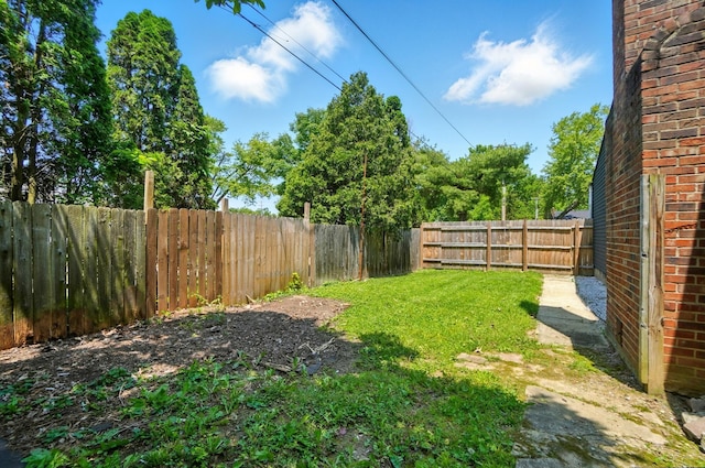 2605 Bella Via Ave, Columbus, OH 43231 - view of fenced backyard