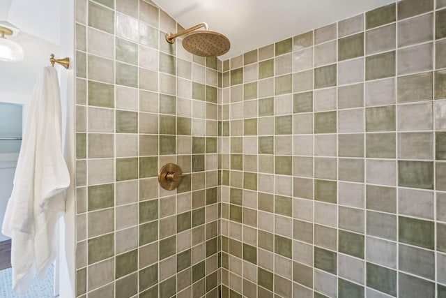 527 N Columbia Ave, Bexley, OH 43209 - bathroom featuring tiled shower