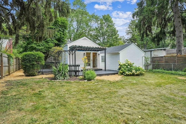 527 N Columbia Ave, Bexley, OH 43209 - rear view of property featuring a pergola, a fenced backyard, and a patio