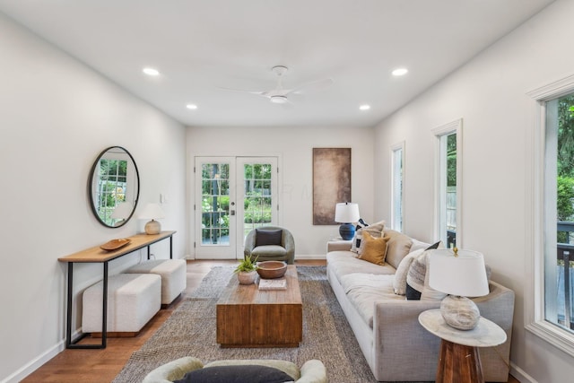 527 N Columbia Ave, Bexley, OH 43209 - living room featuring plenty of natural light, wood finished floors, recessed lighting, and a ceiling fan