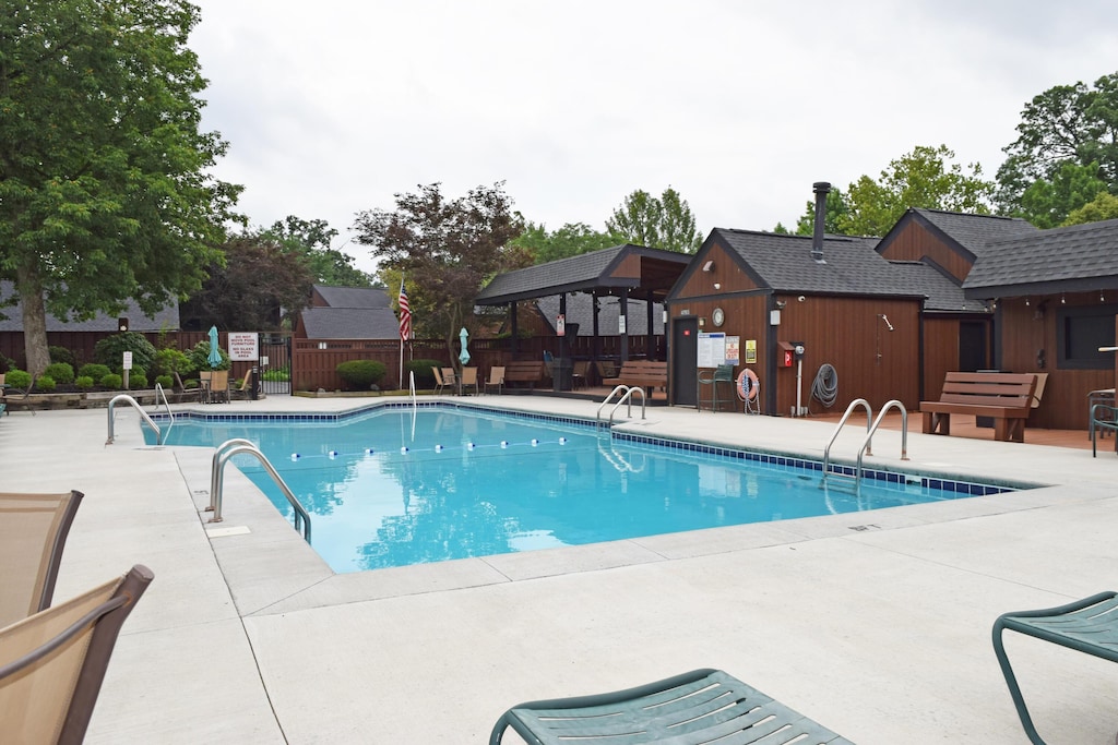 4823 Smoketalk Ln Unit 2, Westerville, OH 43081 - photo 2