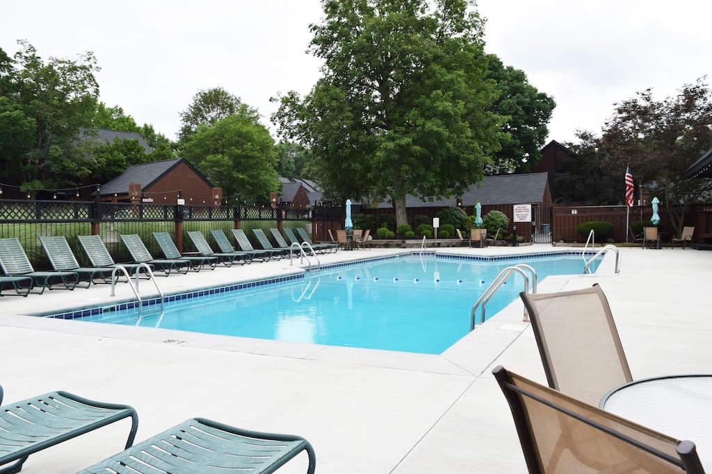 4823 Smoketalk Ln Unit 2, Westerville, OH 43081 - photo 3