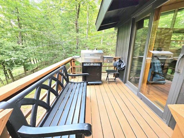 82 Lodge Ln, Hide A Way Hills, OH 43107 - wooden deck with area for grilling