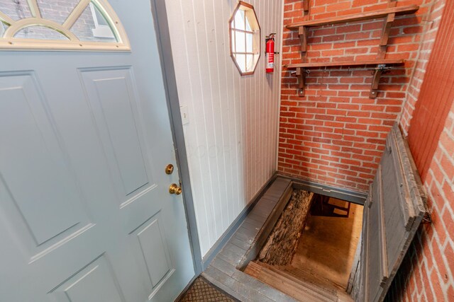 1366 S 4th St, Columbus, OH 43207 - doorway to property