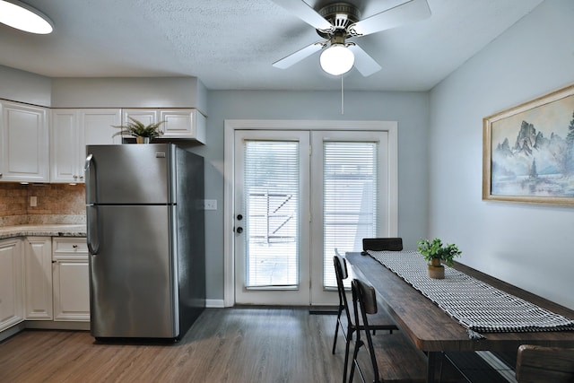 1820 Willoway Cir S, Columbus, OH 43220 - dining space with wood finished floors and a ceiling fan