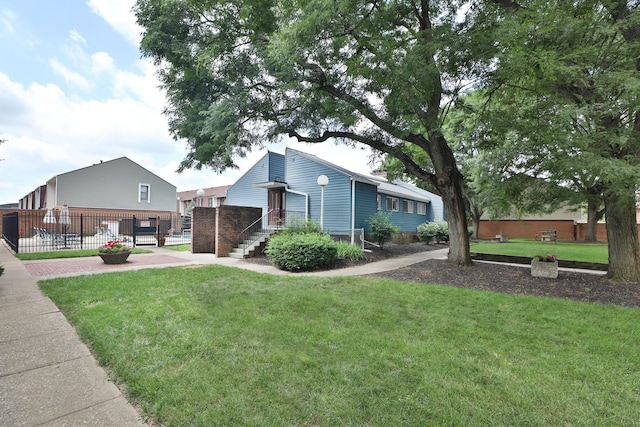 1820 Willoway Cir S, Columbus, OH 43220 - view of side of property
