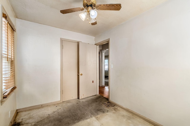 178 S Weyant Ave, Columbus, OH 43213 - unfurnished bedroom featuring baseboards and a ceiling fan