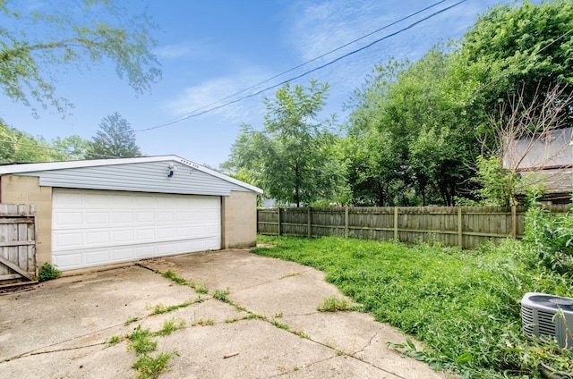 178 S Weyant Ave, Columbus, OH 43213 - view of detached garage