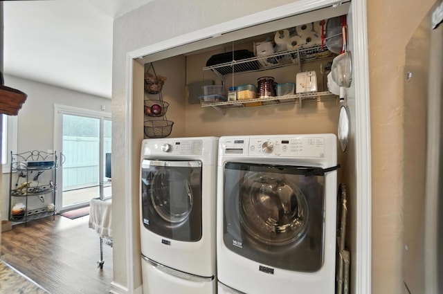 3063 Jersey Dr Unit 67, Columbus, OH 43204 - laundry room featuring wood finished floors and independent washer and dryer