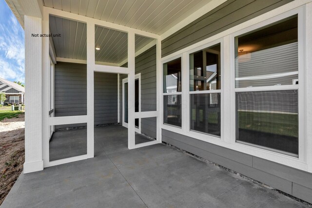 7641 Clifton Loop, Pickerington, OH 43147 - view of patio