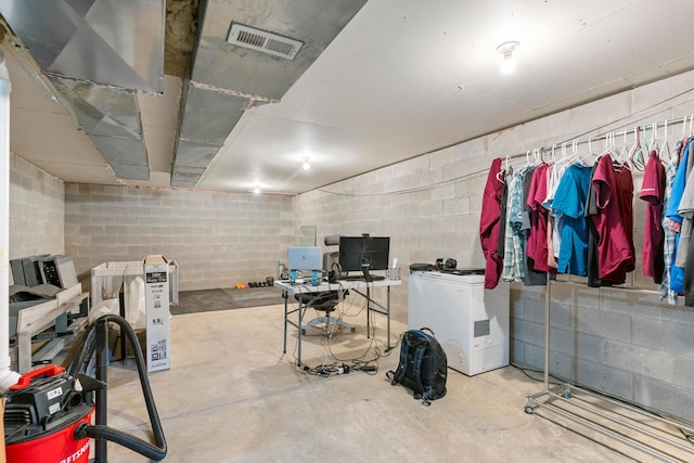 3615 Motts Place Ct, Canal Winchester, OH 43110 - unfinished basement featuring concrete block wall and fridge