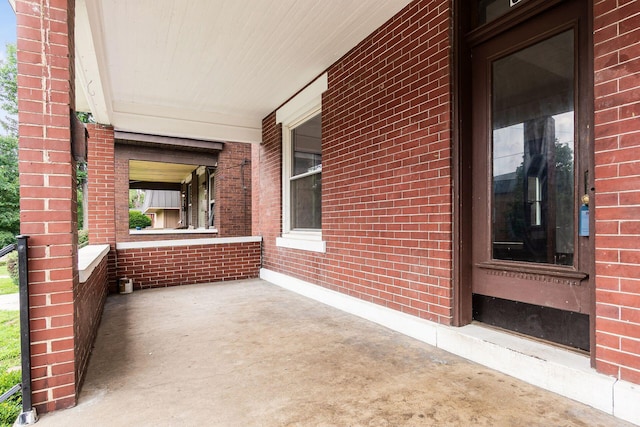 356 E 20th Ave, Columbus, OH 43201 - view of porch