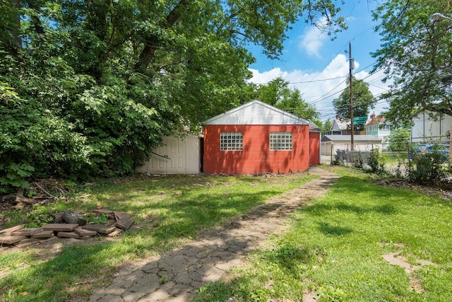 356 E 20th Ave, Columbus, OH 43201 - view of yard featuring a shed