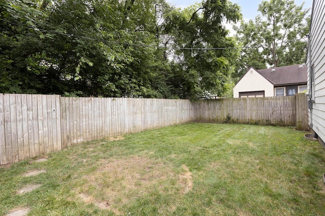 528 S James Rd, Columbus, OH 43213 - view of fenced backyard