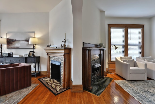398 W 5th Ave, Columbus, OH 43201 - living room featuring a fireplace with flush hearth and hardwood / wood-style flooring