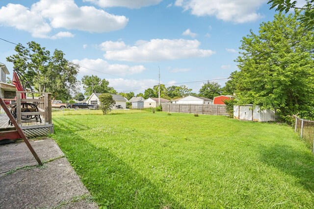 319 Pasadena Ave, Columbus, OH 43228 - photo 4