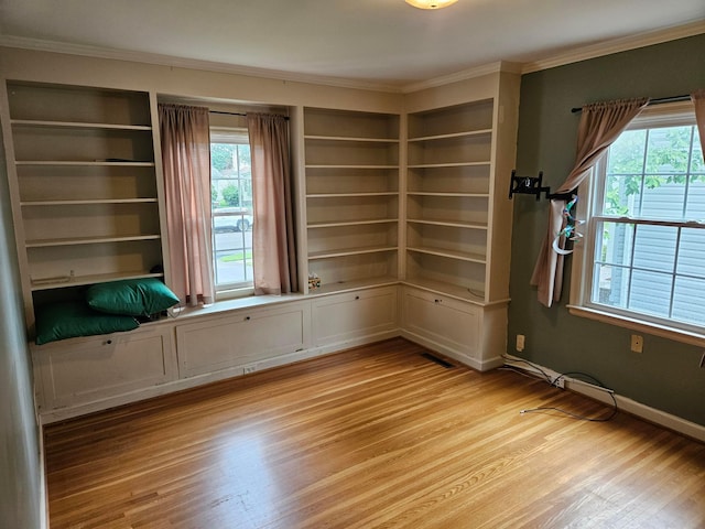 521 E Allen St, Lancaster, OH 43130 - unfurnished room with crown molding and light wood-type flooring