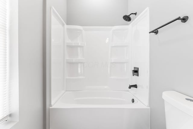 1612 Cole St, Columbus, OH 43205 - bathroom with shower / bath combination