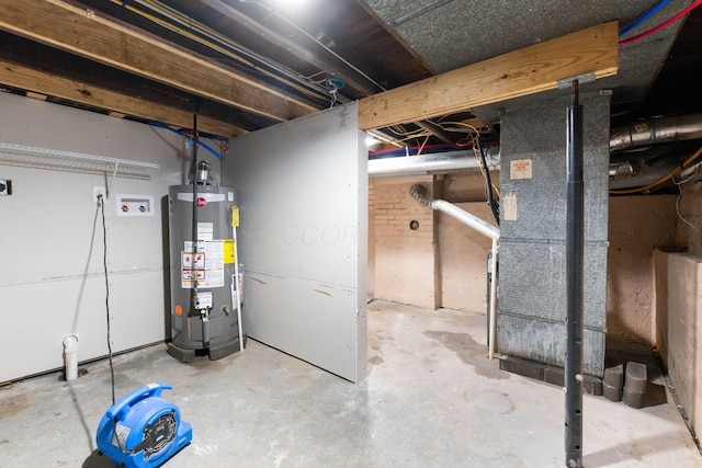 1612 Cole St, Columbus, OH 43205 - unfinished basement with water heater