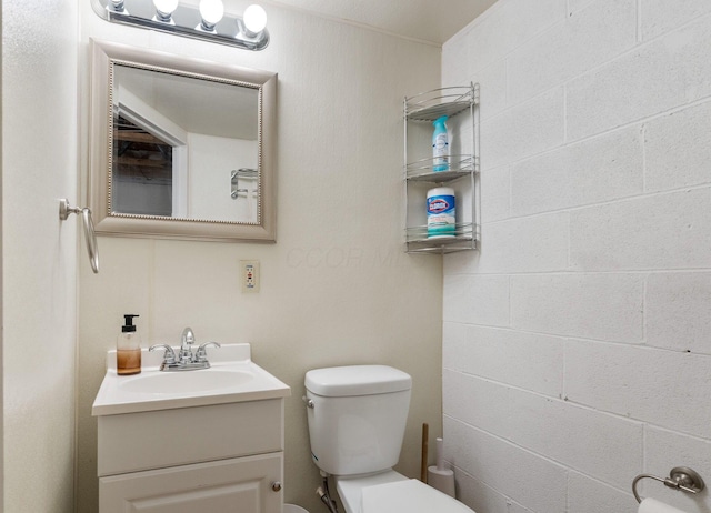4109 Blendon Way Dr Unit 99E, Columbus, OH 43230 - bathroom featuring toilet and vanity