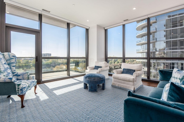 250 W Spring St Unit 626, Columbus, OH 43215 - sunroom / solarium with plenty of natural light