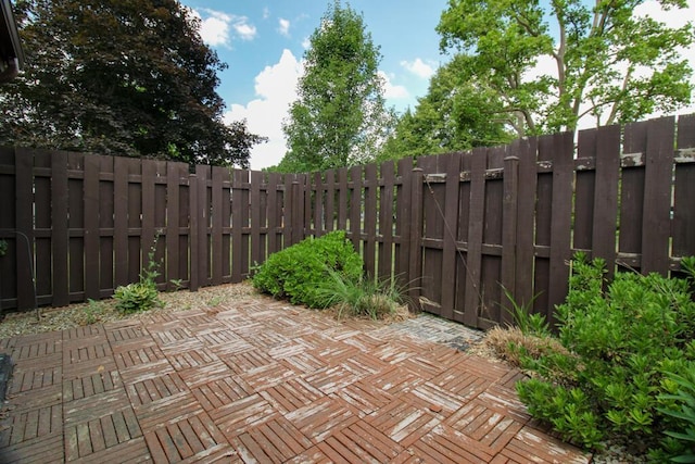 1206 Crescent Heights Rd, Marion, OH 43302 - fenced backyard with a gate and a patio area
